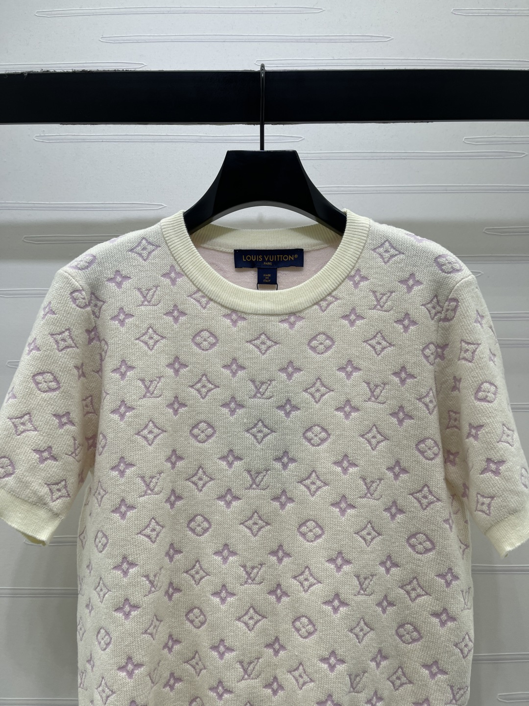 Women's short sleeves